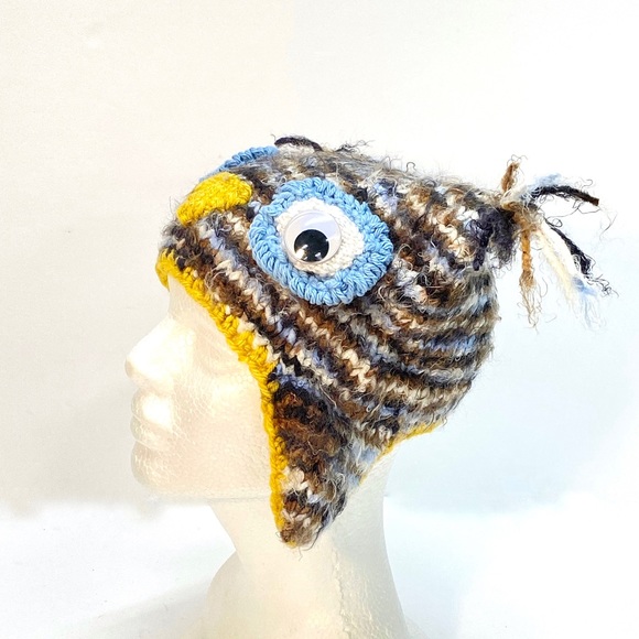 NWT Hand Knit Hoot Owl Childs Soft Beanie Hat with Googly Eyes Size 5-10 Years - Picture 8 of 10
